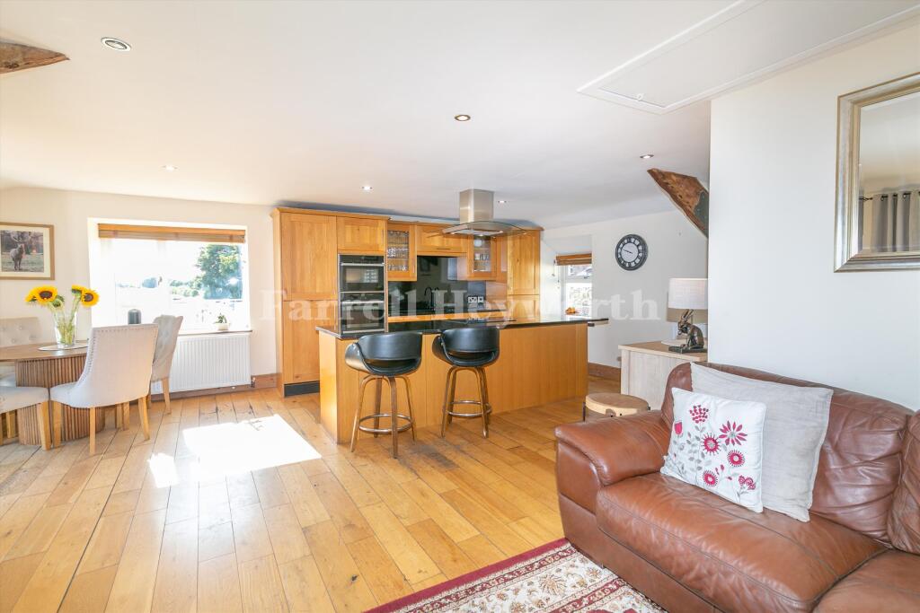 House in Lancaster - View 5