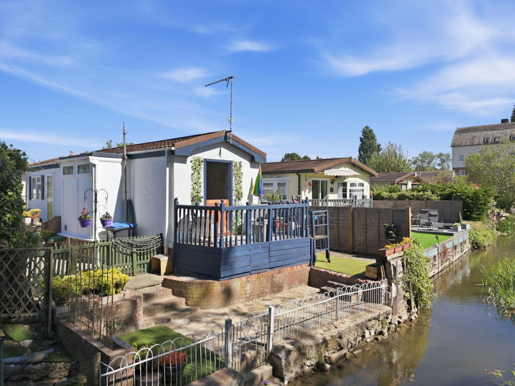 Main image of property: Park Home, Roydon : Full Time Residence