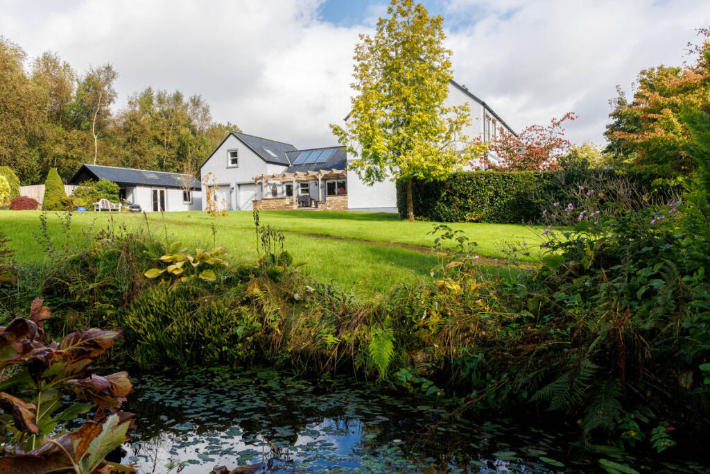 Main image of property: Montrose House, 10 The Avenue, Inveraray, PA32 8YX