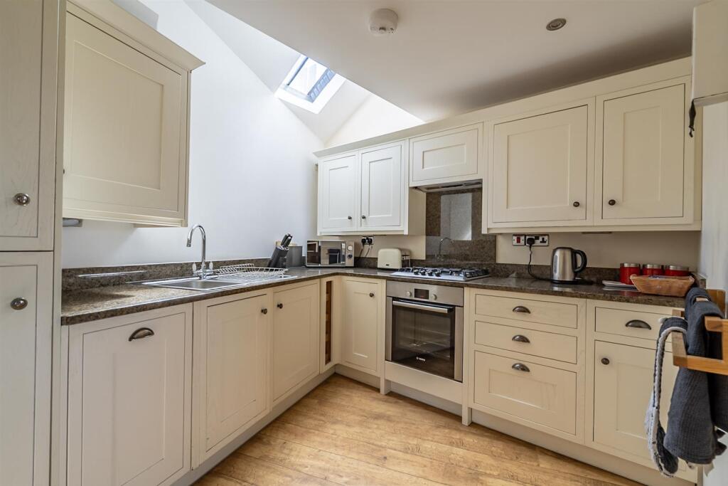 House in York - View 3