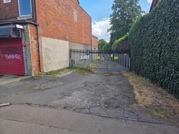 PEDESTRIAN RIGHT OF WAY OFF COURT OAK ROAD