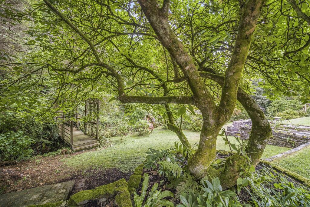 House in Caerphilly, Castle View, St Martins - More