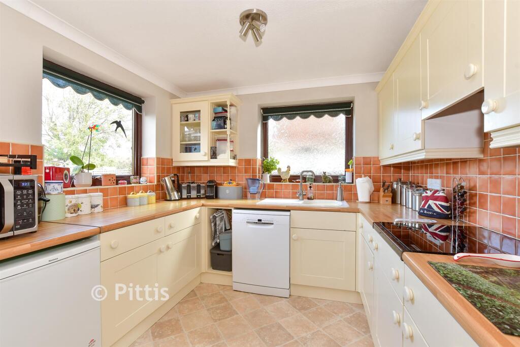 House in Newport, Shorwell - View 3