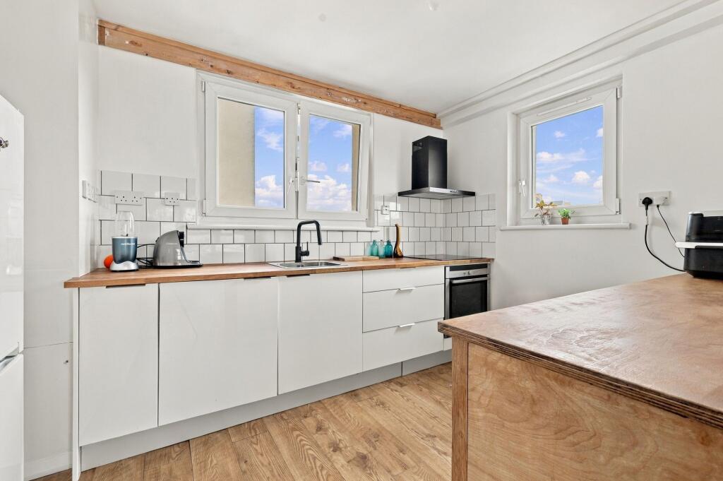 Apartment in London - View 5