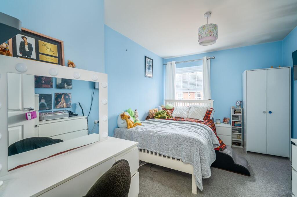 Additional image 22 of Heathfield Lane, Birkenshaw