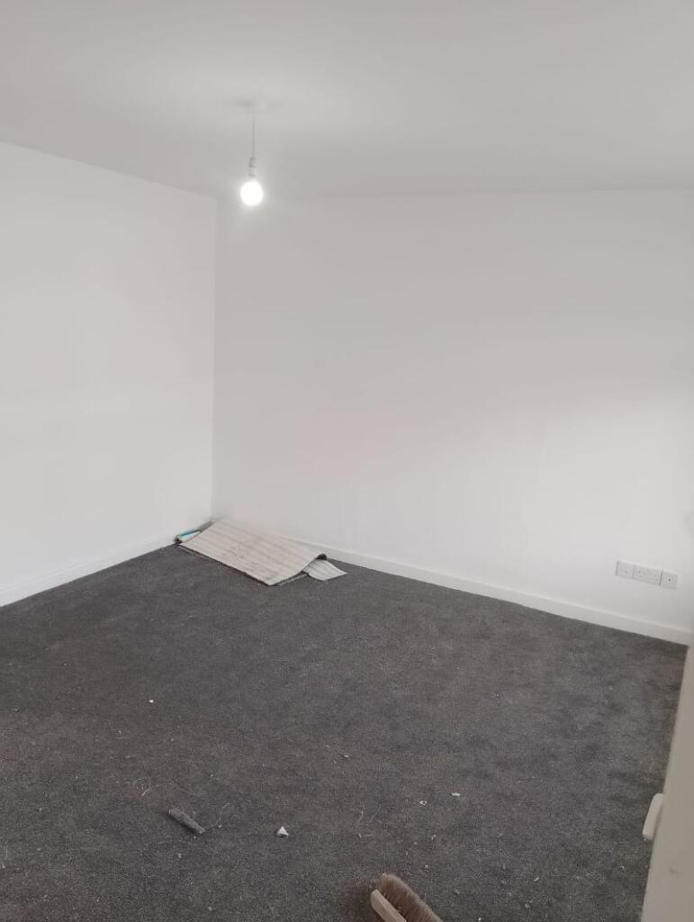 41 Valley Road, Walsall, Walsall, WS3 3EU photo 4