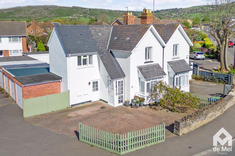 3-bed semi-detached on Two Hedges Road, Bishops Cleeve, Cheltenham, GL52, £400,000