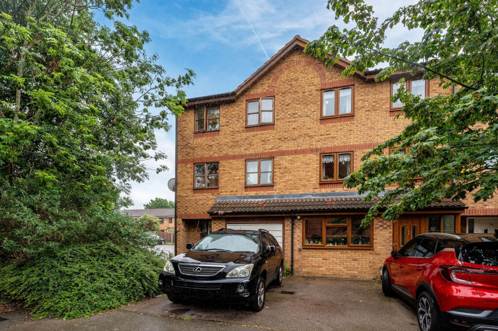 Main image of property: Harlinger Street, Woolwich, London, SE18