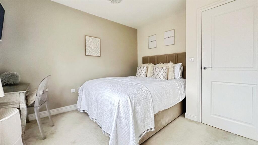 Chapel Rise, Rednal photo 3