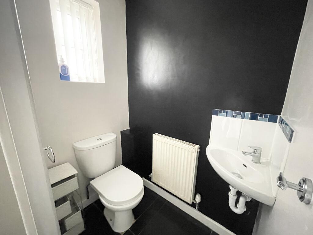 Fisher Court, Runcorn, WA7 1DW photo 5