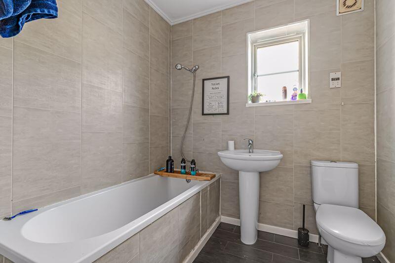 Additional image 16 of Agincourt Drive, Bingley