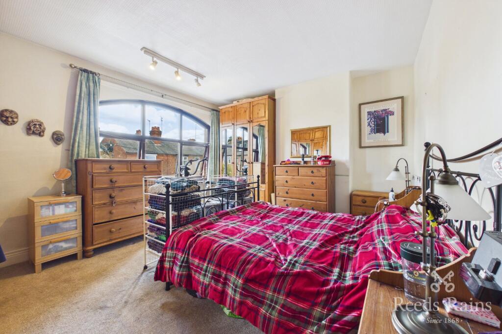 House in Wakefield - View 4