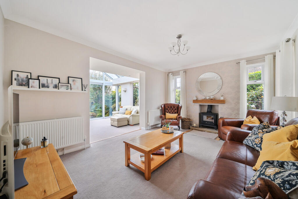Oatlands Road, Shinfield, Reading, Berkshire, RG2 photo 3