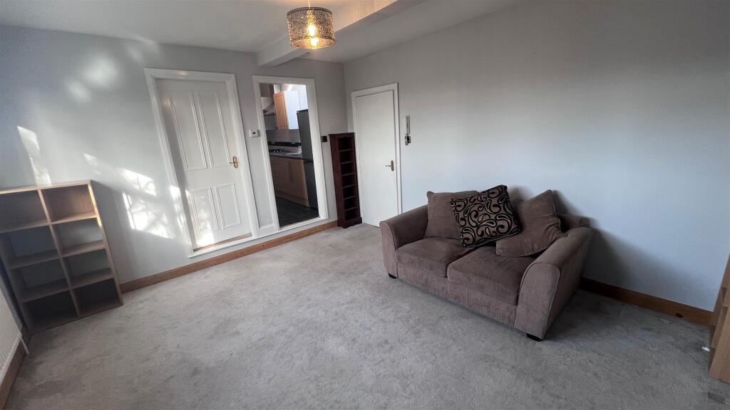Apartment in Manchester - View 3