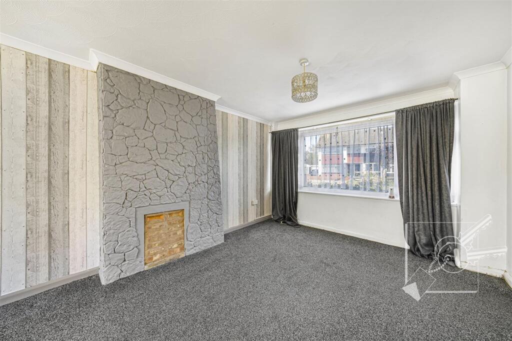 House in Gravesham, Riverview Park - More