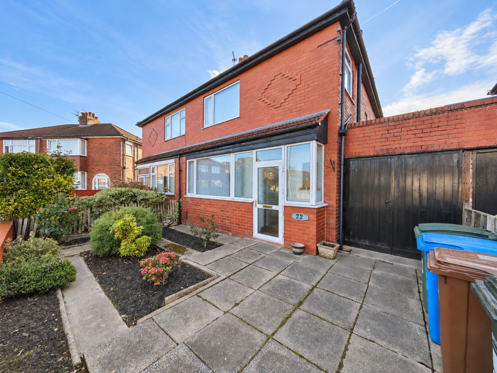 Marland Crescent, Reddish, Stockport photo 2