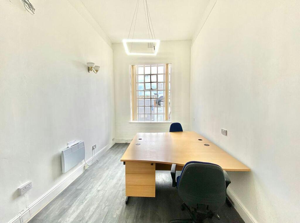 Suite 204a1.JPG