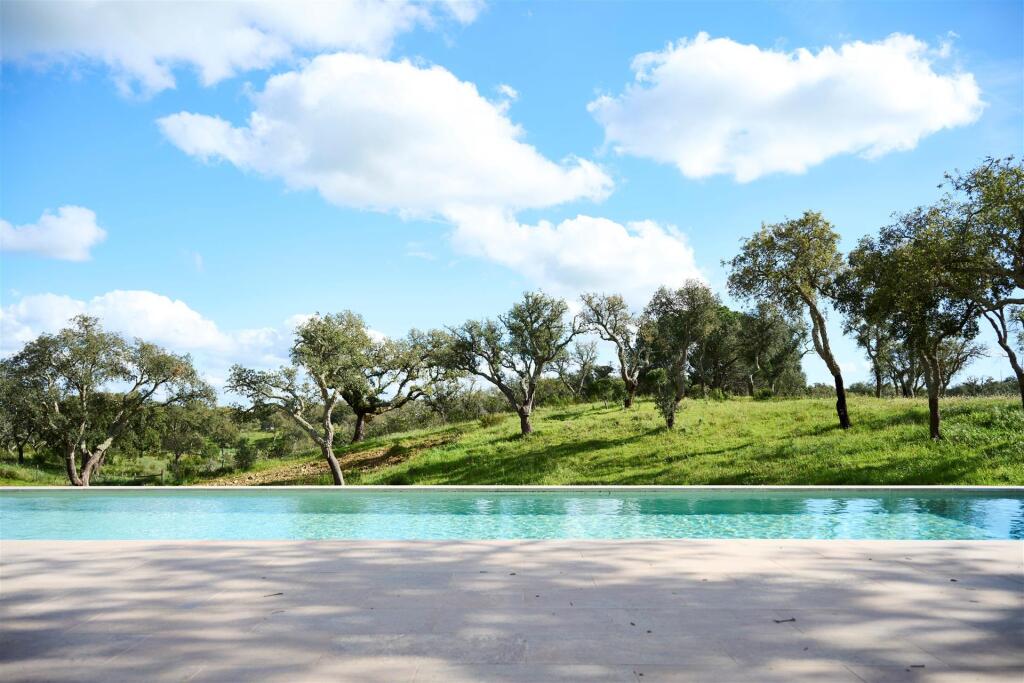 Main image of property: Setúbal, Grândola