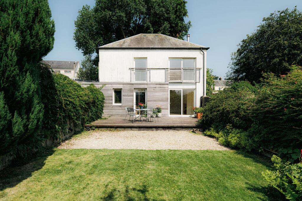 Main image of property: Buchanan Street, Balfron, G63