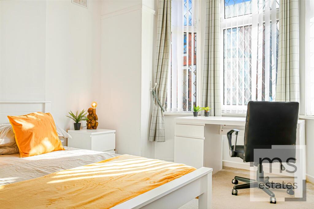 House in Nottingham - View 5