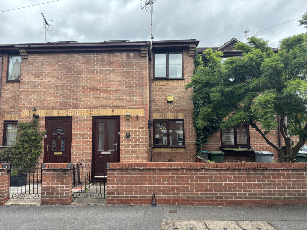 Main image of property: Charlotte Close, Newark, Nottinghamshire