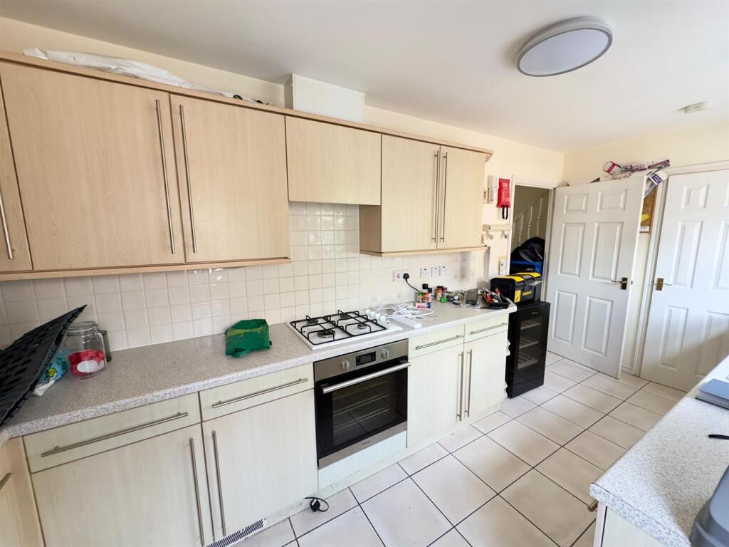 House in Hart, Elvetham Heath - View 4