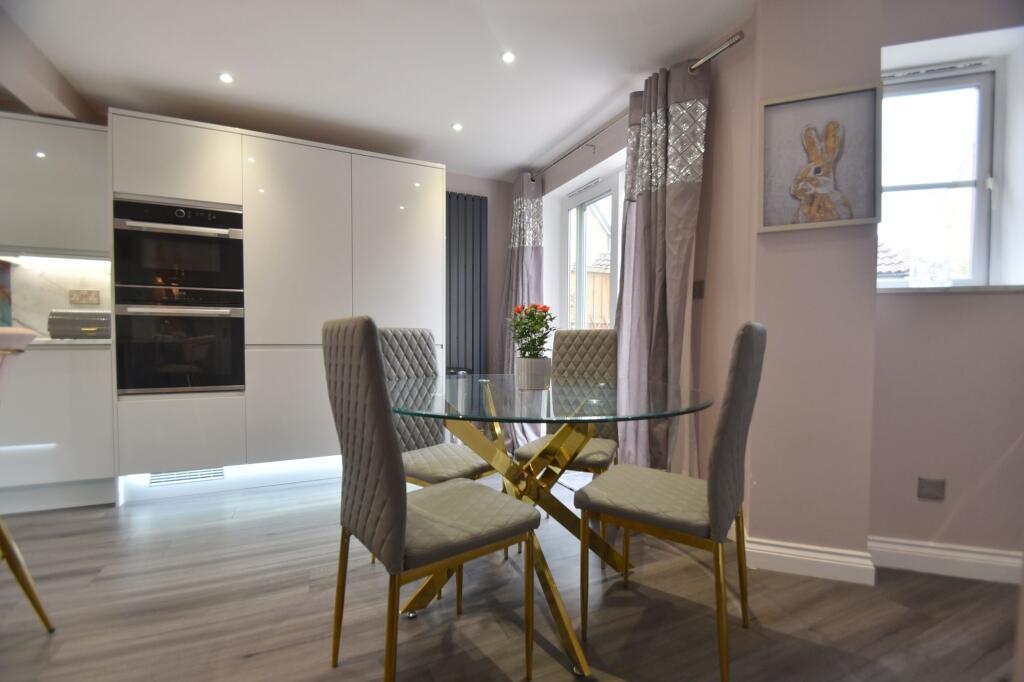 Flawn Way, Eynesbury, PE19 photo 5