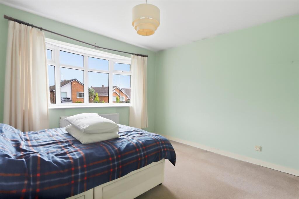 House in Chesterfield, Inkersall, Staveley CP - More