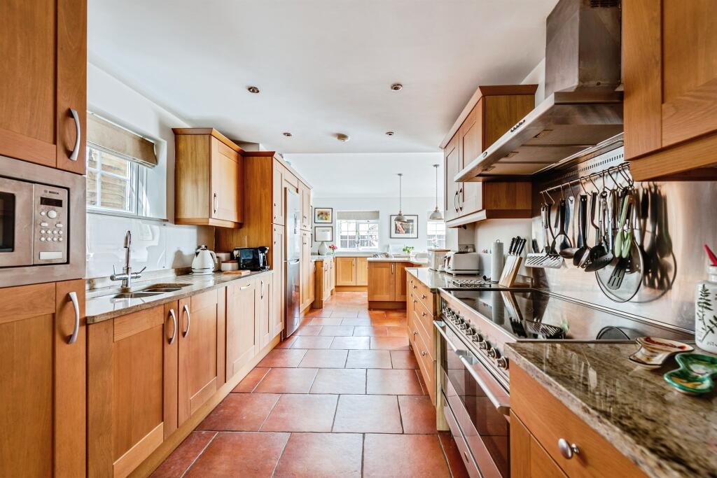 House in Hemel Hempstead - View 2
