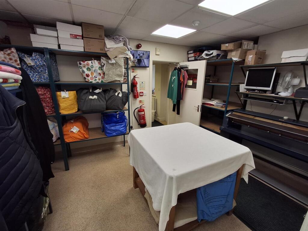 Additional image 5 of Launderette & Dry Cleaners, North Yorkshire