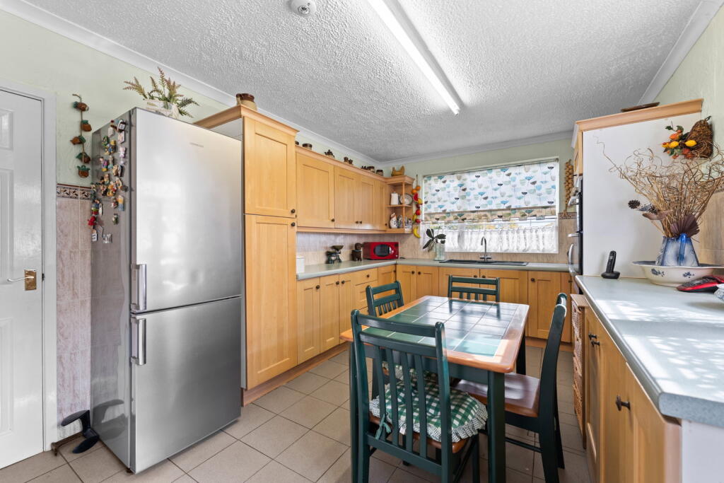 House in Sheffield, South Yorkshire - More