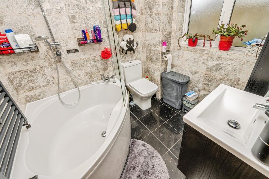 Cranham Drive, WORCESTER - More