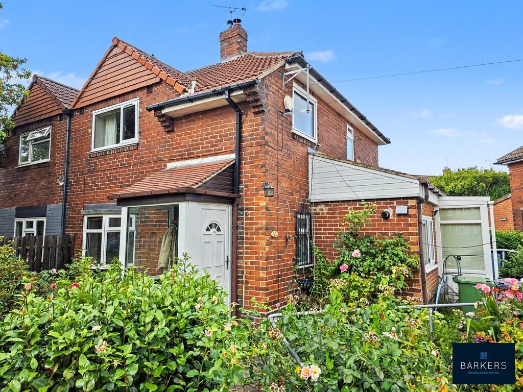 3-bed semi-detached on Oakwell Road, Drighlington, £145,000