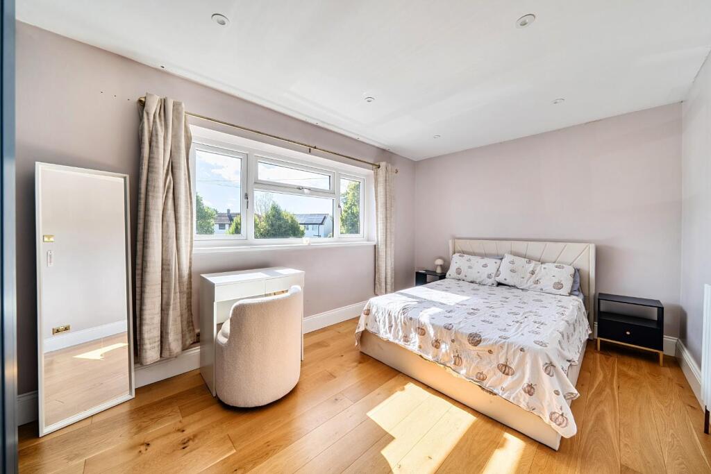 House in Portsmouth - View 5