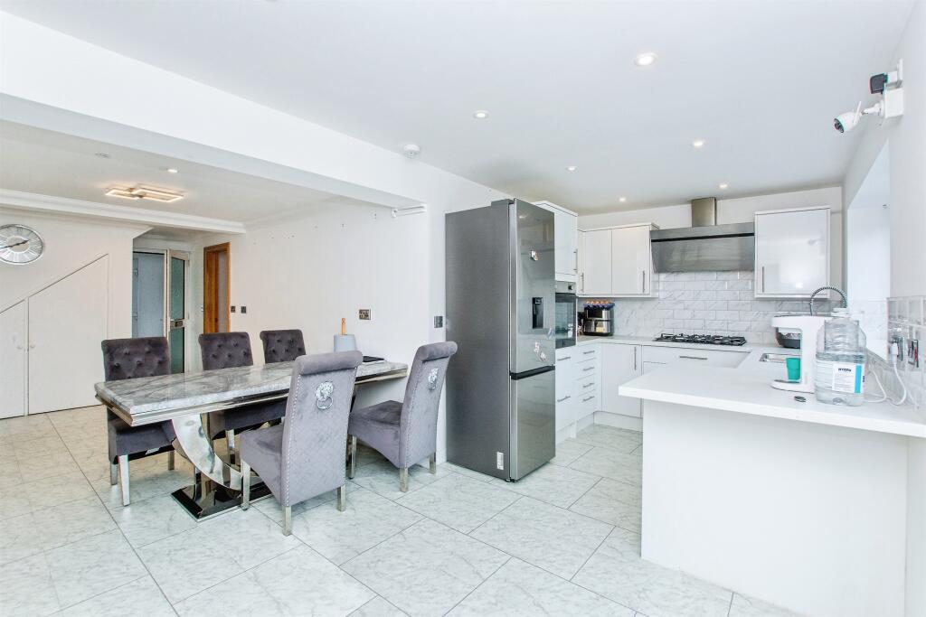 House in Peterborough - View 5