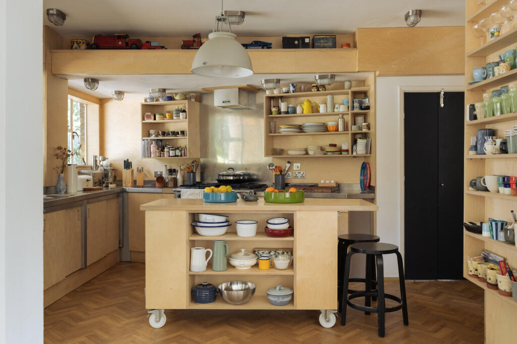 House in London - View 4