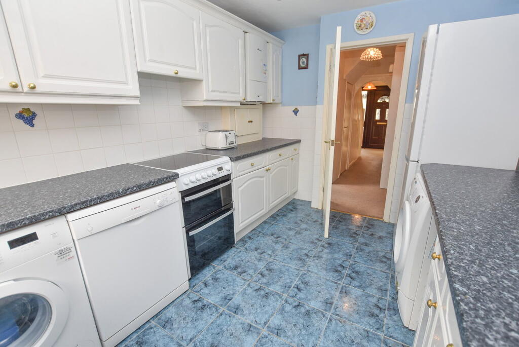 Spital Road, Bromborough photo 3