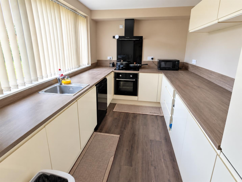 Stoneleigh Court, Coton Road, Nuneaton photo 4