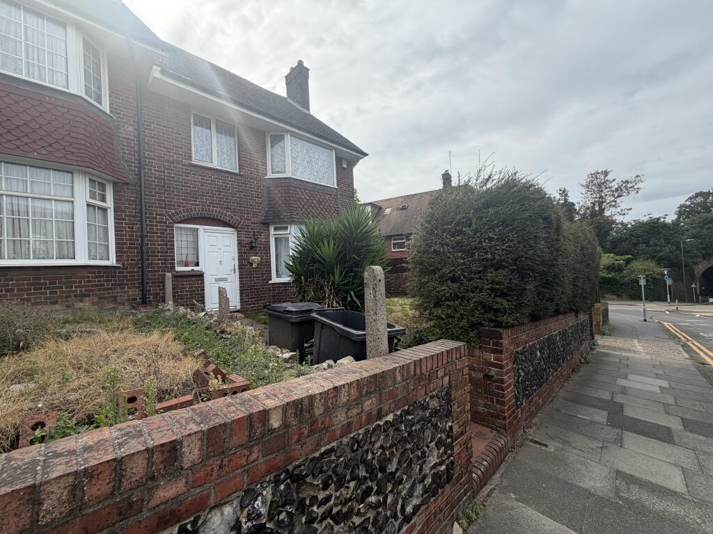 Main image of property: Grosvenor Gardens, Margate