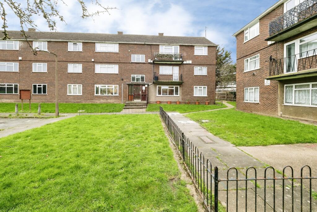 Main image of property: Stirling Close, Rainham, Essex, RM13