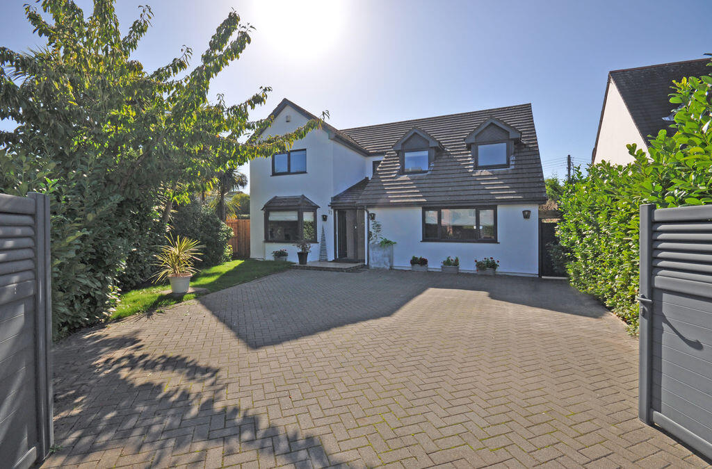 Main image of property: The Hawthorns, Caerleon