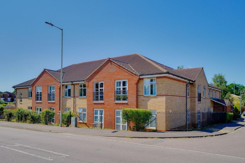 Main image of property: Rochester Way, Royston, SG8