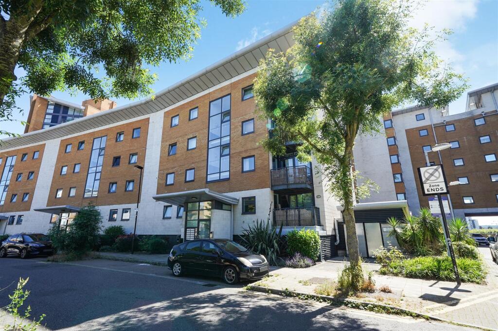 Apartment in London - View 4