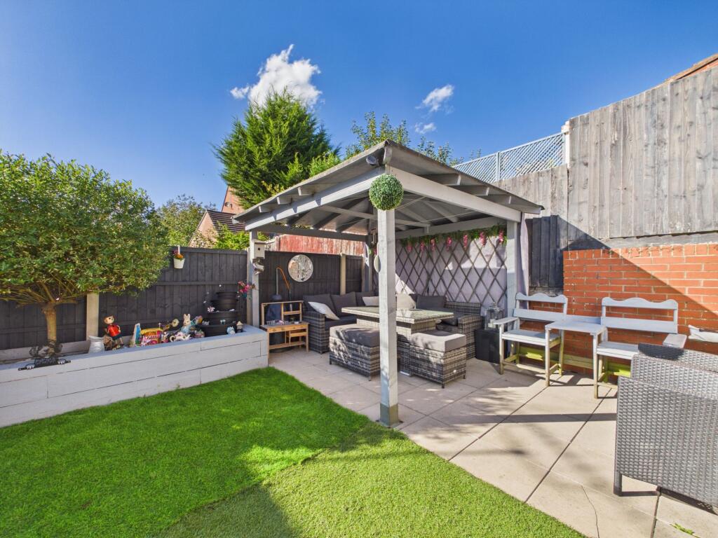 Nethercroft Lane, Danesmoor, S45 photo 4