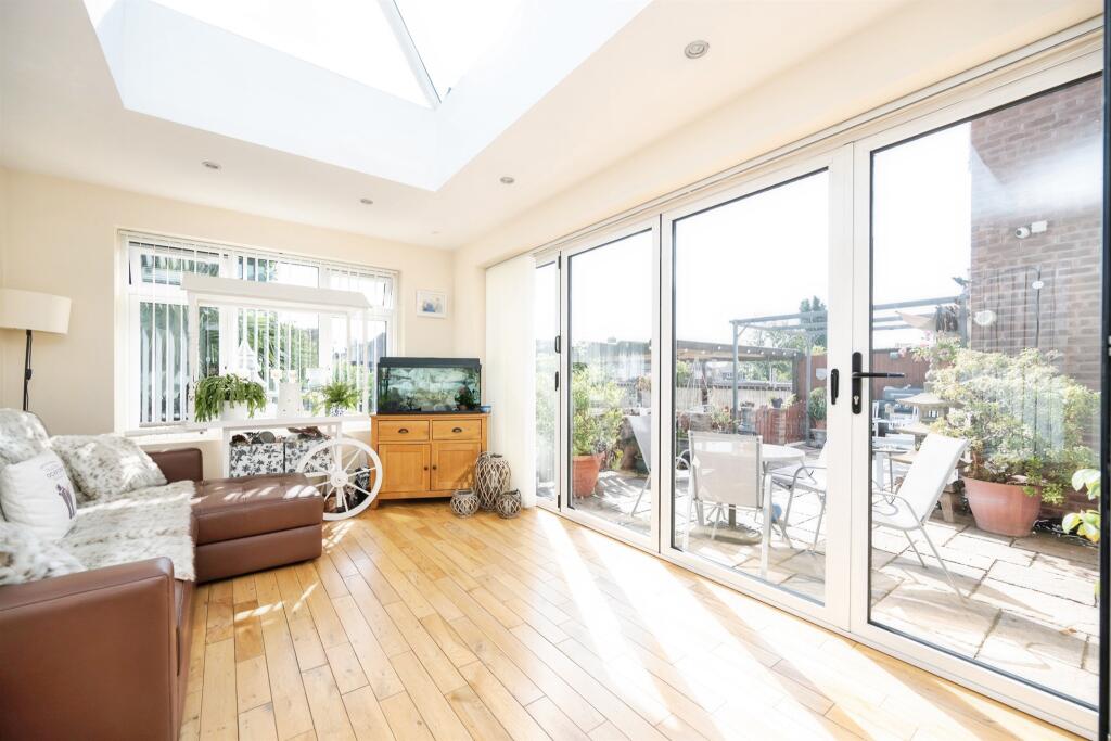 Birchfield Lane, Oldbury photo 5