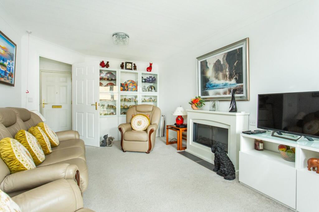Apartment in Herne Bay, Kent - View 3