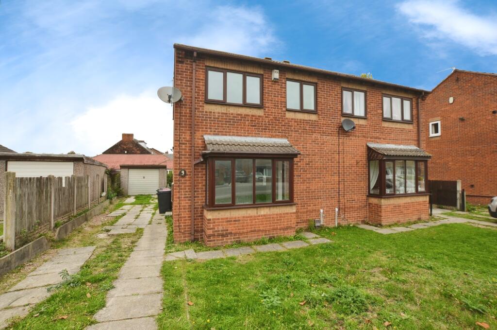 3-bed semi-detached on Park Lane, Sheffield, S25, £165,000