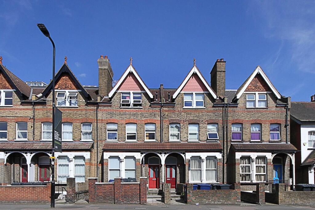 Main image of property: Drayton Green Road, W13