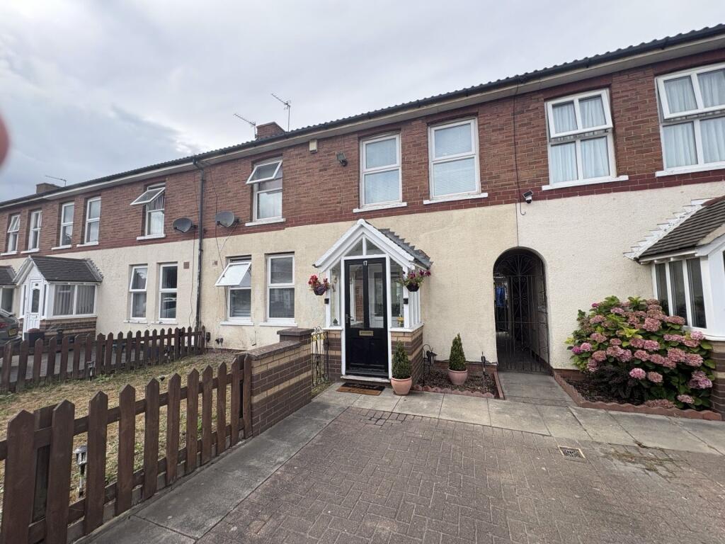 Main image of property: Fieldview Close, Middlesbrough, TS2 1TN