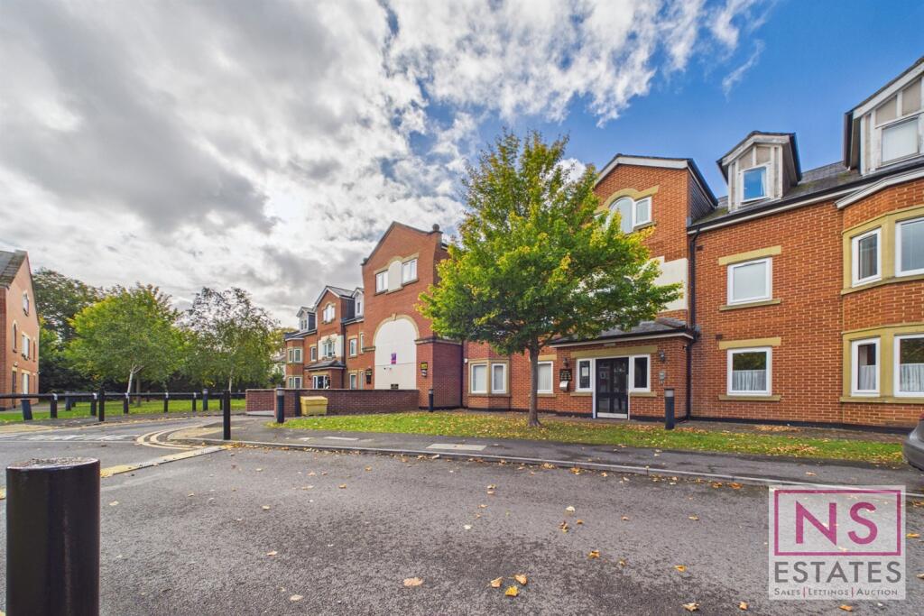 2-bed flat on Trinity, Cambridge Square, Linthorpe, Middlesbrough, TS5, £85,000